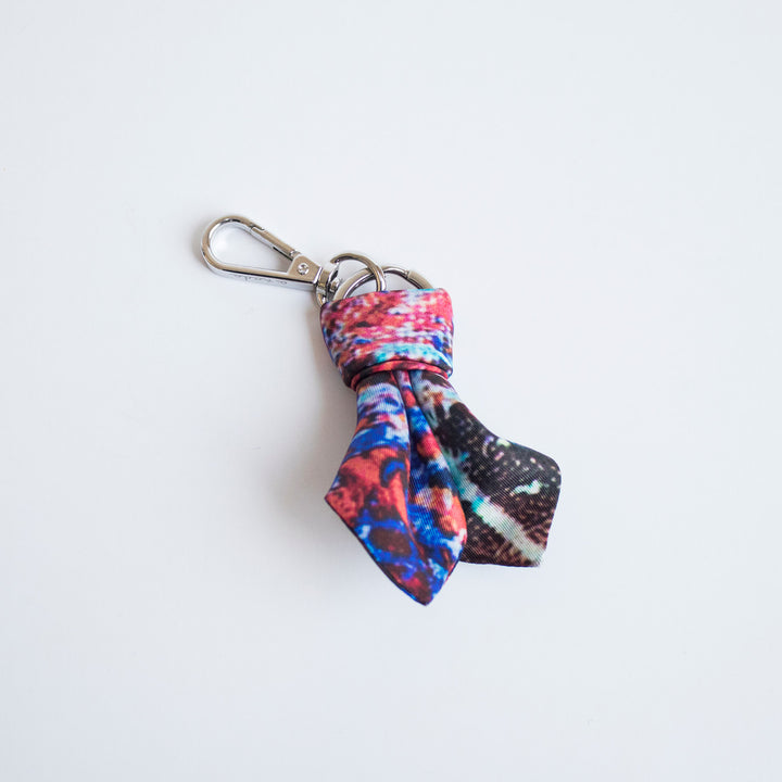 نبضُ من الإبداع -  تعليقة مفاتيح